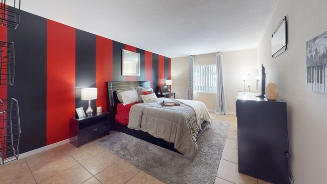 Building Photo - Serenity Lane