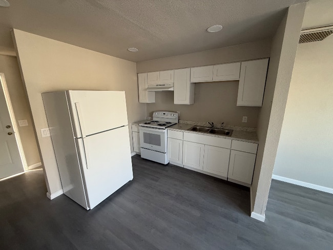 Foto del edificio - 101 E California St