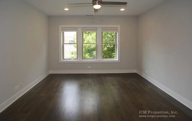 Building Photo - 3917 N Janssen Ave