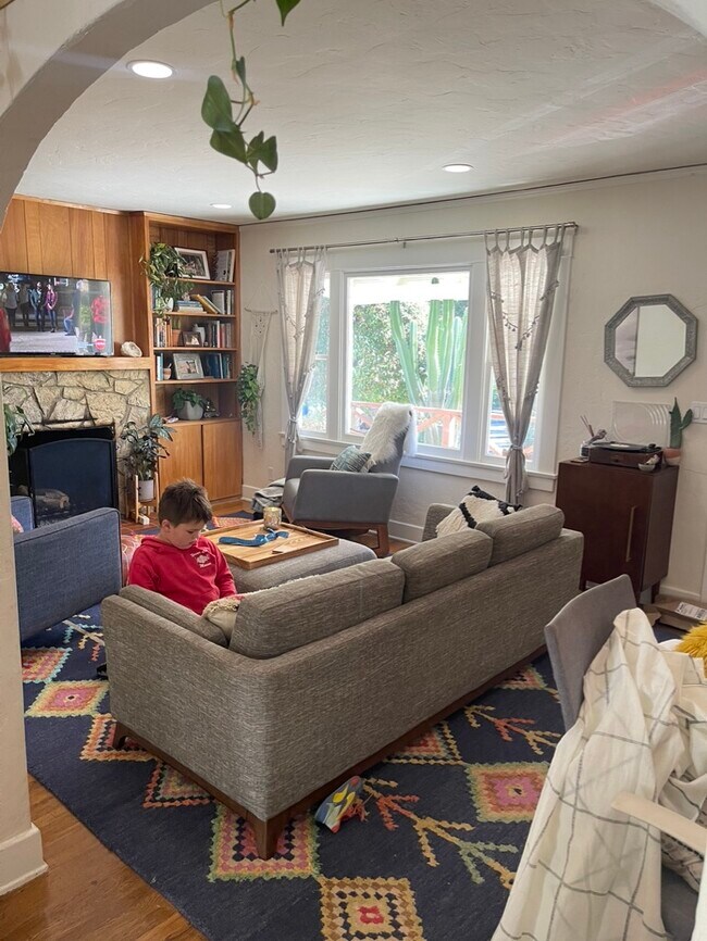 Foto del edificio - 206 W Summer St