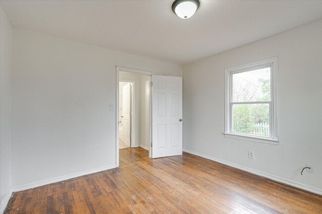 Foto del edificio - 1615 Heather St