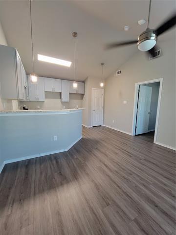Foto del edificio - 6108 Abrams Rd
