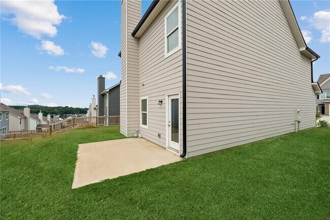 Building Photo - 334 Melody Ln