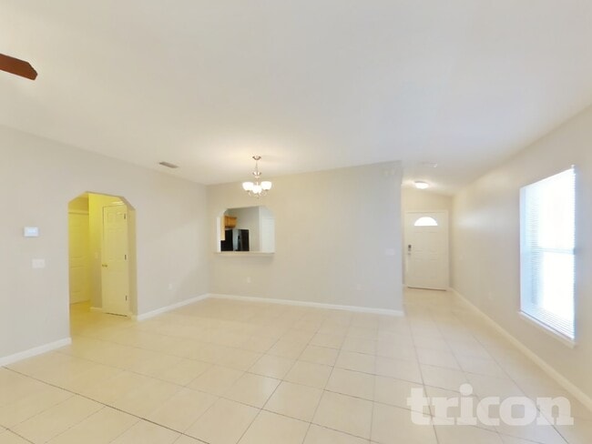 Building Photo - 5555 Village Pond Cir