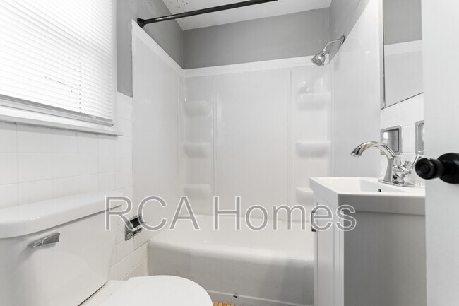 Foto del edificio - 2435 Shelby St