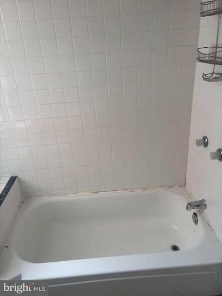 Foto del edificio - 4715 Springfield Ave