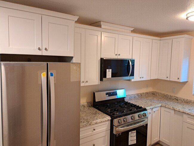 Foto del edificio - 35049 Cedar Ave