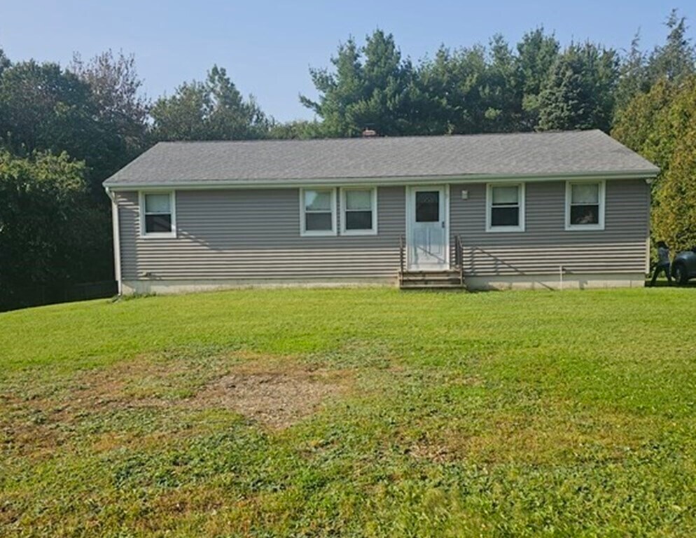 11 Central Tree Rd, Rutland, MA 01543 House Rental in Rutland, MA