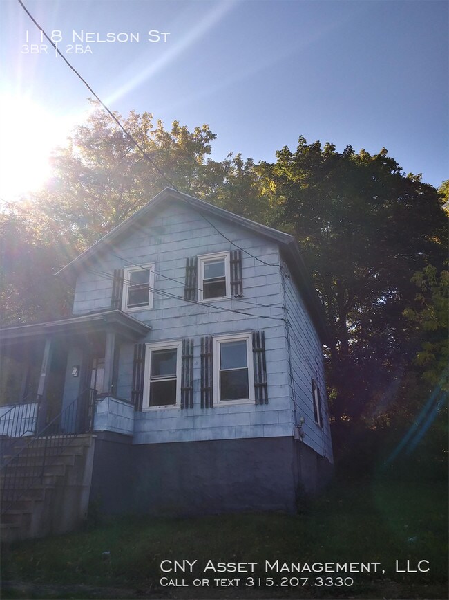 Foto del edificio - 3 Bedroom/2 Bath Single family House For Rent