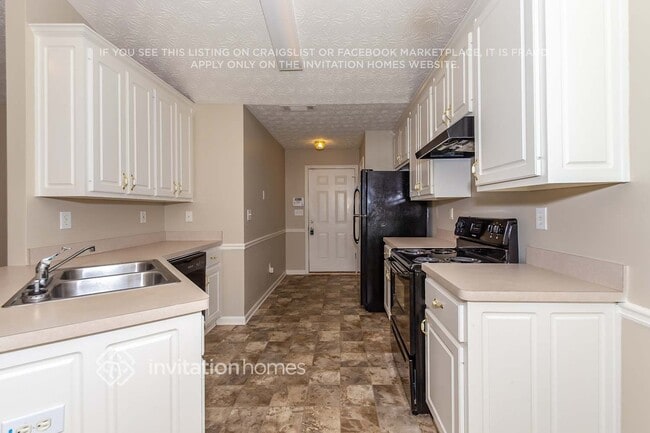Building Photo - 155 Crooked Creek Dr
