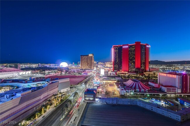 Foto del edificio - 2700 S Las Vegas Blvd