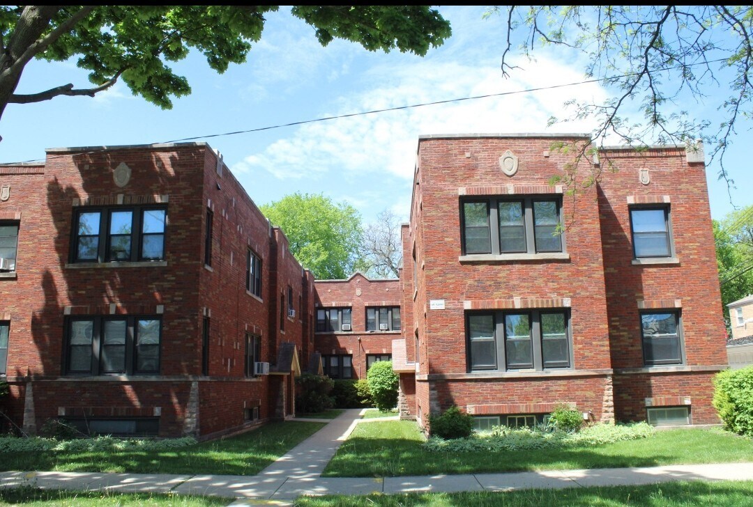Primary Photo - 3540 N New England Ave