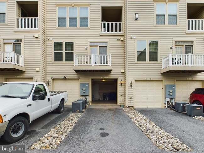 Foto del edificio - 6479 Jack Linton Dr S