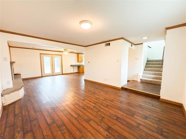 Foto del edificio - 8636 Strathmore Dr