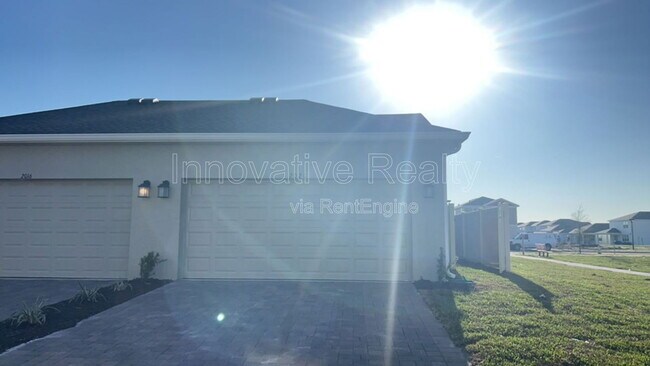 Building Photo - 2020 Tohoqua Blvd