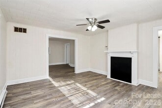 Building Photo - 826 Cantwell St