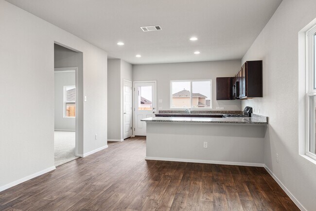 Foto del edificio - Charming 3-Bedroom Home Near Kyle & San Ma...