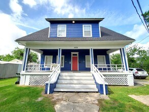 Building Photo - 1478 Johns St