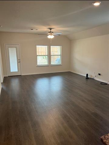 Foto del edificio - 618 Calm Springs Dr