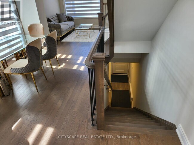 Photo du bâtiment - 20 Lunar Cres