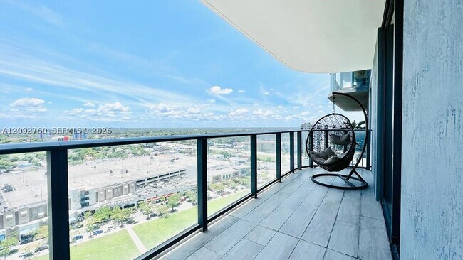 Foto del edificio - 121 NE 34th St