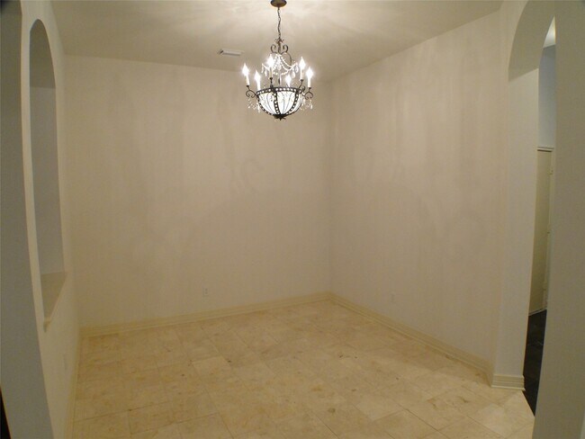 Building Photo - 20606 Palm Rain Ct
