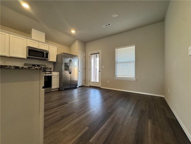 Building Photo - 3715 S 2nd Pl