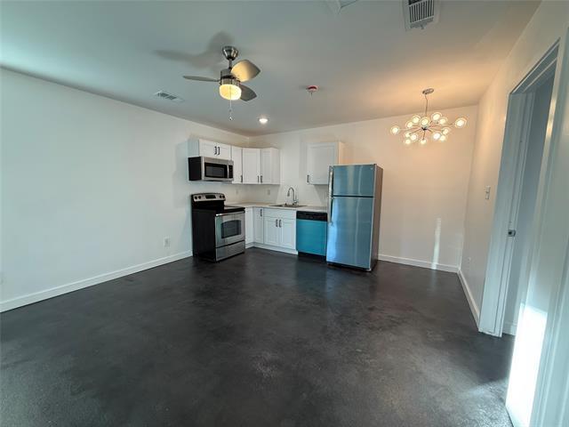 Foto del edificio - 1135 Holly Glen Cir