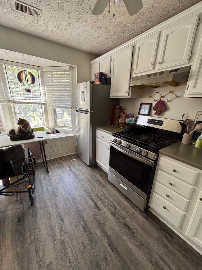 Foto del edificio - 1854 Grant Ct NW