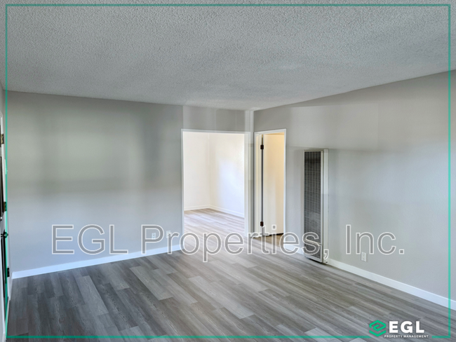 Foto del edificio - 5802 Bowcroft St