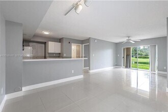 Building Photo - 2600 S University Dr