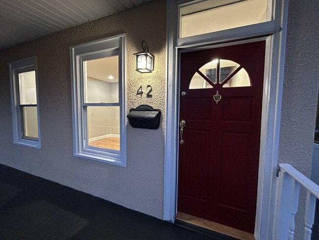 Building Photo - 42 Vanderbilt Ave