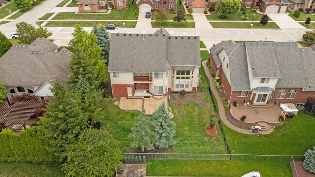 Foto del edificio - 21724 Summerfield Dr