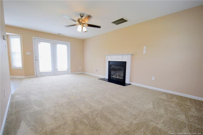 Building Photo - 522 Fairfield Cir