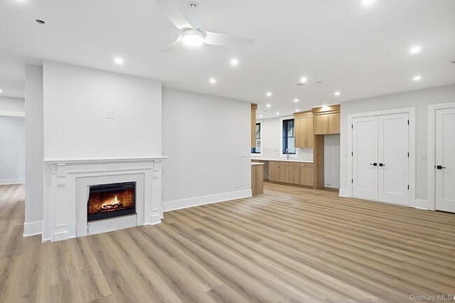 Building Photo - 34 Clinton Ave