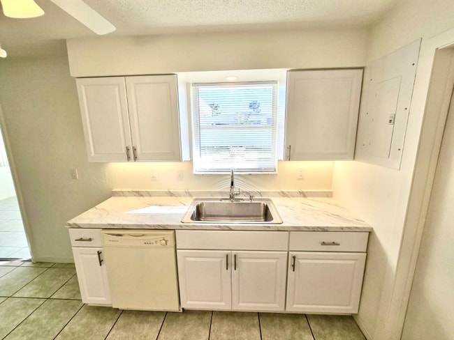 Photo - 192 Ponce De Leon Dr House