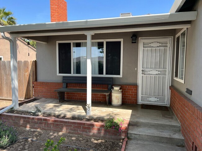Building Photo - 3-bedroom single story in Turlock!