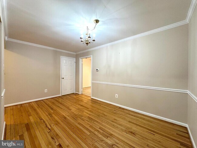 Building Photo - 5127 Kenside Ct