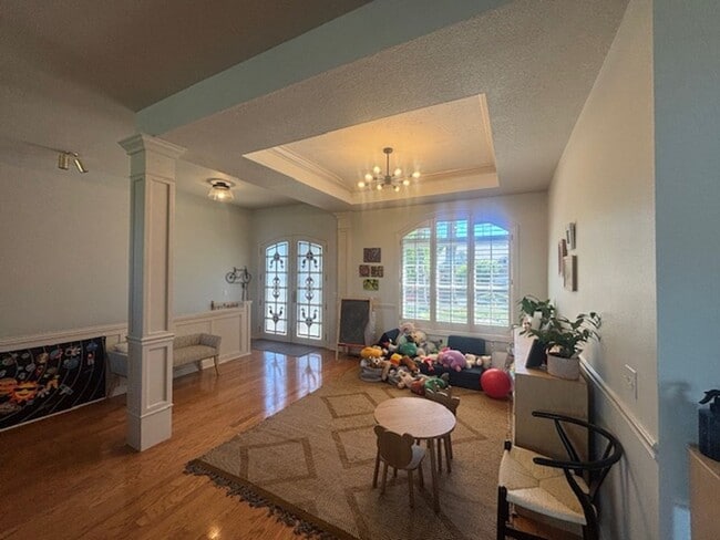 Foto del edificio - Bentonville Spacious 2 Story 4-bedroom 3 f...
