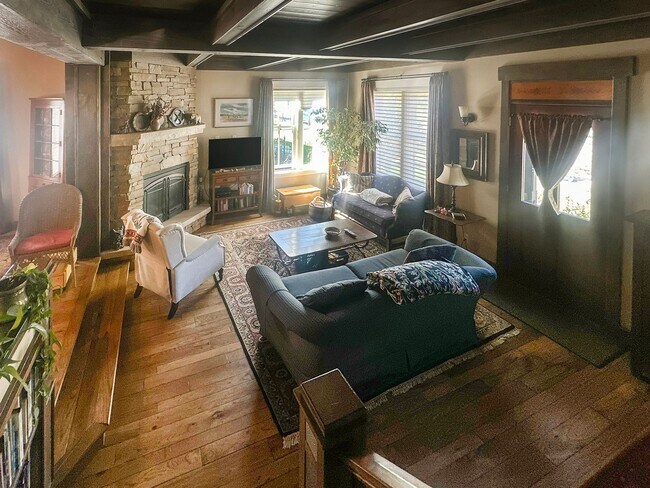 Building Photo - Spend the Holidays in Historic Breckenridg...