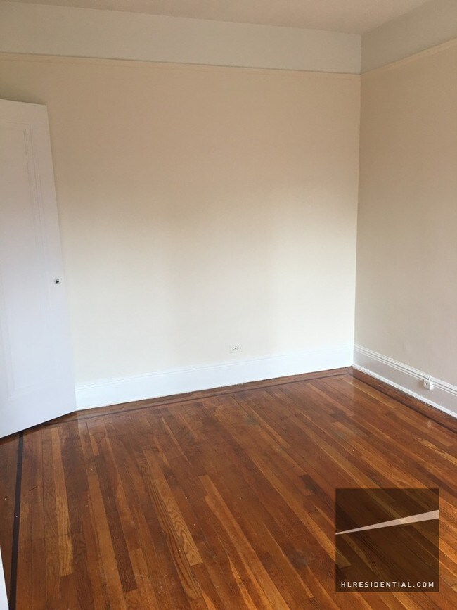 Building Photo - 3115 21st Ave