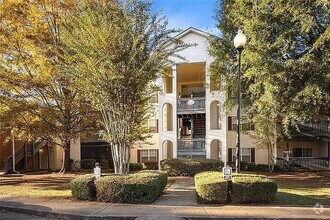 Building Photo - 131 Wexford Dr