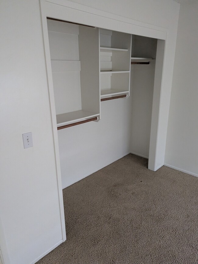 Building Photo - 11119 Cactus Valley Dr