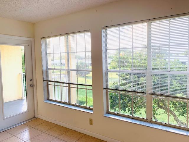 Building Photo - 6284 La Costa Dr