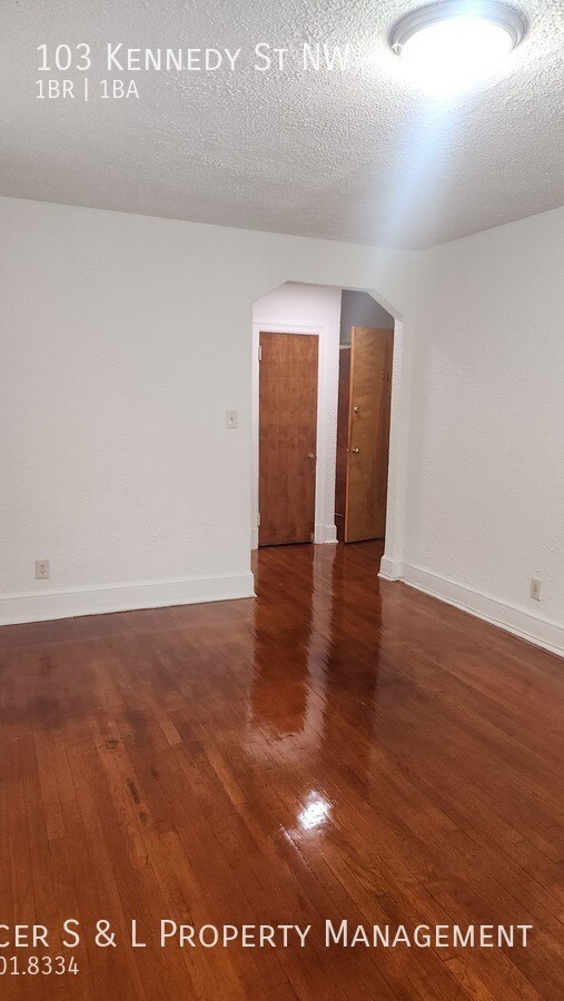 Building Photo - 103 Kennedy St NW