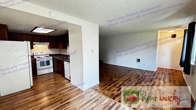 Building Photo - 217 Ellingson Dr