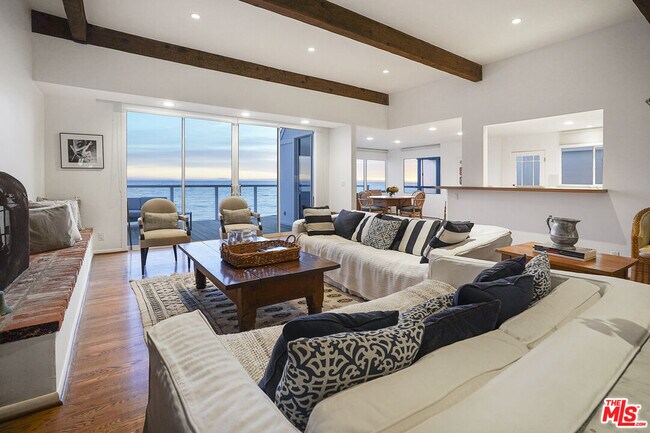 Foto del edificio - 21938 Pacific Coast Hwy