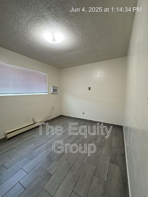 Foto del edificio - 352 S Blackstone St