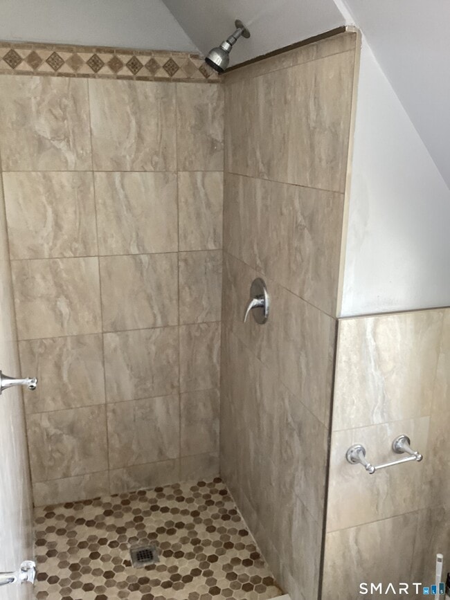 Foto del edificio - 68 Woodbridge St