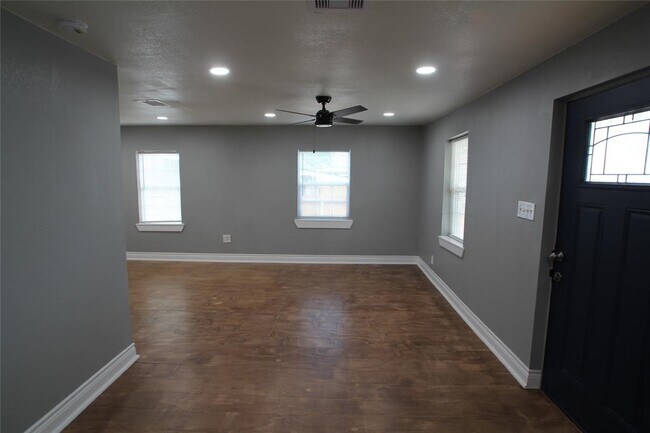 Foto del edificio - 1220 Reese St